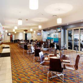 Waterfront Hotel - Accommodation Yamba 5