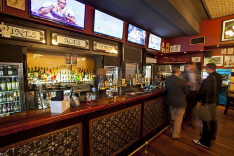 P.J. Gallagher's - Accommodation Yamba 4