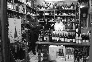 V -wall Tavern Blue Water Brasserie - Accommodation Yamba 3