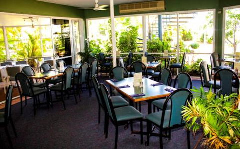 KBR’s Licensed Restaurant - Accommodation Yamba 0