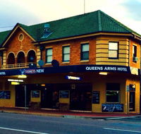 Queens Arms Hotel - Accommodation Yamba