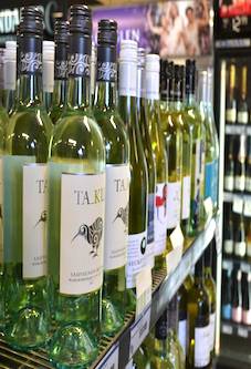Helensvale Tavern - Accommodation Yamba 2