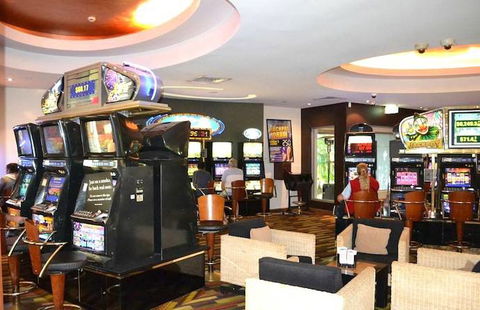 Helensvale Tavern - Accommodation Yamba 3