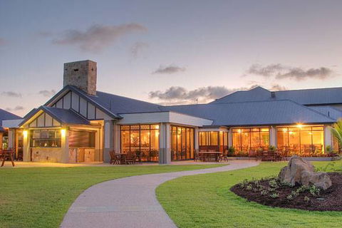 Harrigan’s Drift Inn - Accommodation Yamba 2