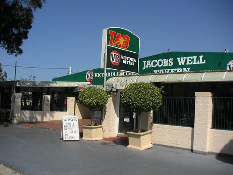 Jacobs Well Bayside Tavern - Accommodation Yamba 0