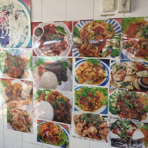 Cherry Blossom Thai & Japanese - Accommodation Yamba 3