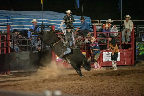 Black Opal Bull And Bronc Ride - Accommodation Yamba 0