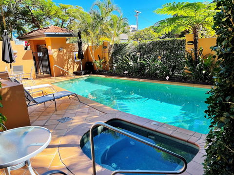Mermaid Beach Park View Resort - Accommodation Yamba 2