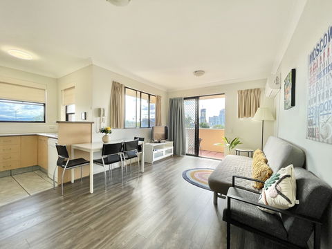 Mermaid Beach Park View Resort - Accommodation Yamba 4