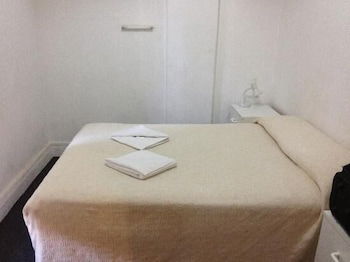 Plaza Hotel - Accommodation Yamba 2