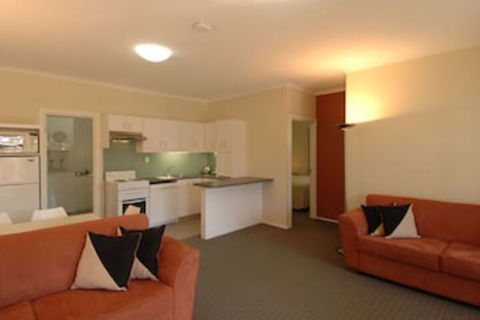 McLaren Vale Motel & Apartments - Accommodation Yamba 0