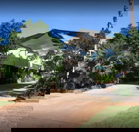 Bluestone Motor Inn - Accommodation Yamba