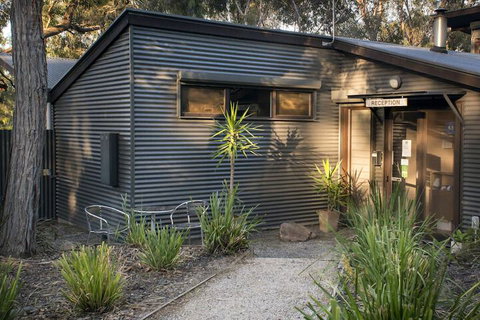 DULC Cabins - Accommodation Yamba 1