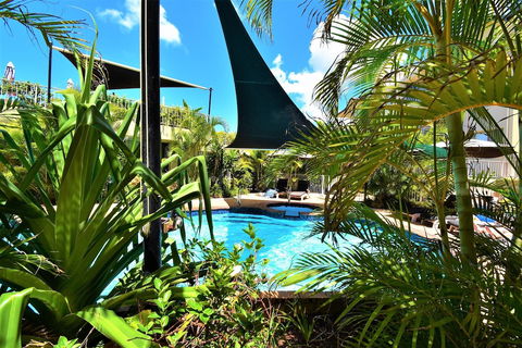 Sand Castles On Currumbin Beach - Accommodation Yamba 6