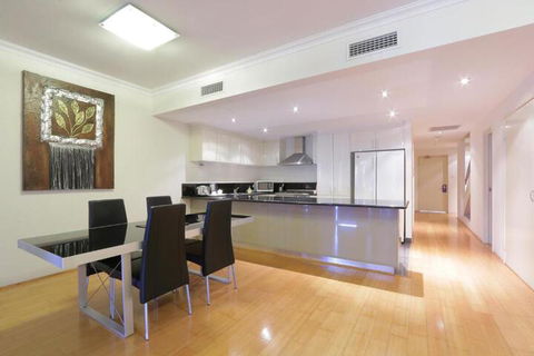 Verandah Apartments - Accommodation Yamba 4