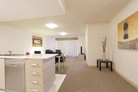 Verandah Apartments - Accommodation Yamba 5