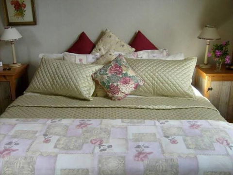 McIntosh Cottages - Accommodation Yamba 6