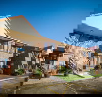 Comfort Inn  Suites Robertson Gardens - Accommodation Yamba