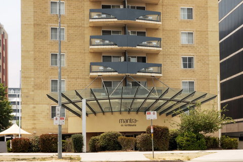 Mantra On Northbourne - Accommodation Yamba 1