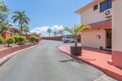 Mackay Rose Motel - Accommodation Yamba 0