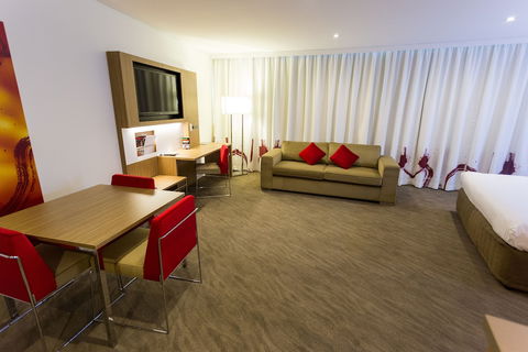 Novotel Sydney West HQ Hotel - Accommodation Yamba 4