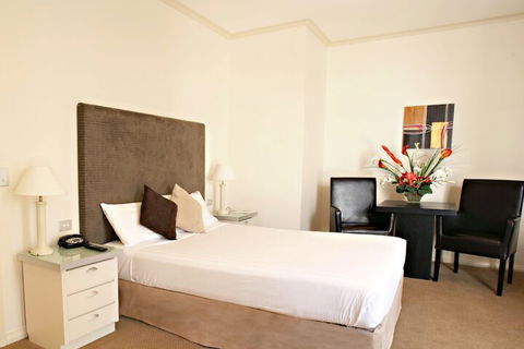 Beau Monde International - Accommodation Yamba 5