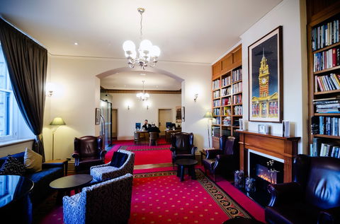 Grand Hotel Melbourne - Accommodation Yamba 3