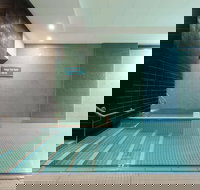 Oaks Glenelg Plaza Pier Suites - Accommodation Yamba