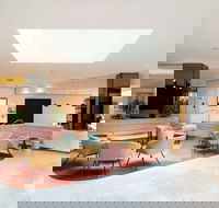 Novotel Sydney International Airport Hotel - Accommodation Yamba