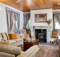Reillys Wines Heritage Cottages - Accommodation Yamba
