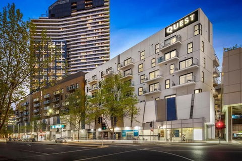 Quest Docklands - Accommodation Yamba 0