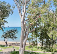 Hibiscus On Palm Cove at Marlin Waters - Accommodation Yamba