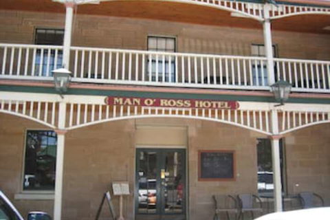 Ross Hotel - Accommodation Yamba 0
