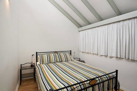 Rocky Views 1 - Accommodation Yamba 2