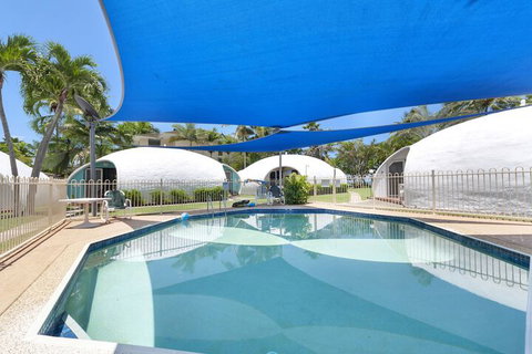 Casablanca Domes - Accommodation Yamba 1