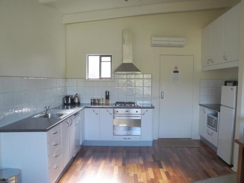 Off Mountain Accommodation - Accommodation Yamba 3