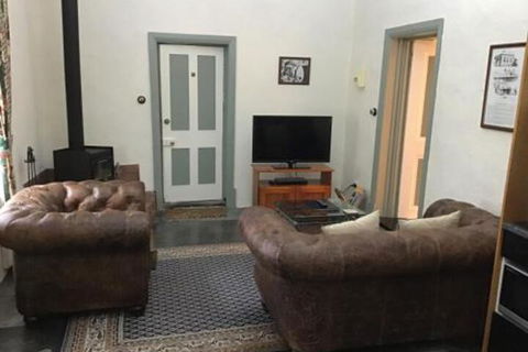 The Olde Devonshire House - Accommodation Yamba 2