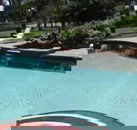 Charbonnier Motor Inn - Accommodation Yamba