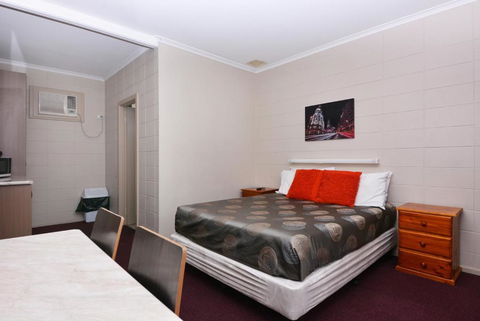 Motel Poinsettia - Accommodation Yamba 5