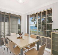 Toukley Lake House - Accommodation Yamba