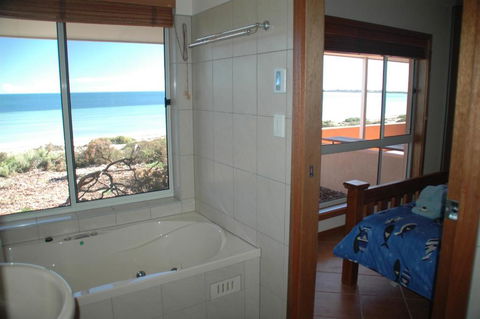 Ceduna Shelly Beach Caravan Park - Accommodation Yamba 2