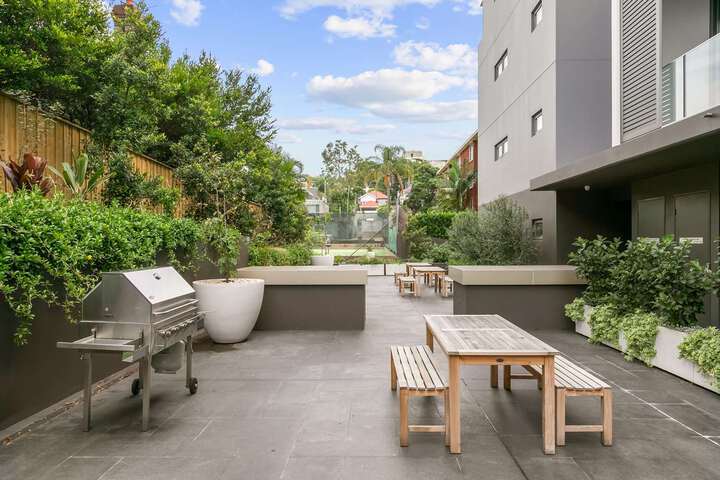 St Leonards NSW Accommodation Yamba