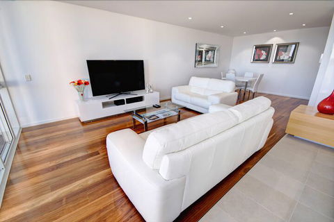 Seapoint 102 - Accommodation Yamba 2