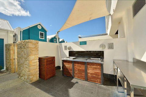 Sea Side 110 - Accommodation Yamba 2