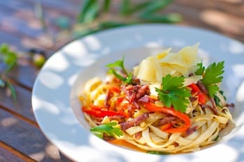 Olio Bello Lakeside Glamping - Accommodation Yamba 4