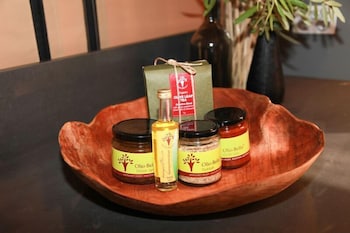 Olio Bello Lakeside Glamping - Accommodation Yamba 6