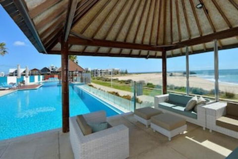 Sea Side 411 - Accommodation Yamba 2