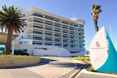 Sea Side 411 - Accommodation Yamba 1