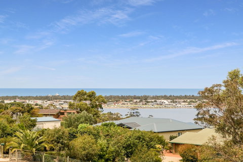 Nautilus - Accommodation Yamba 0