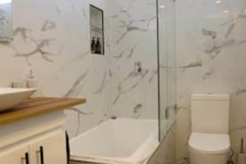 The Sampson - Orange - Accommodation Yamba 1